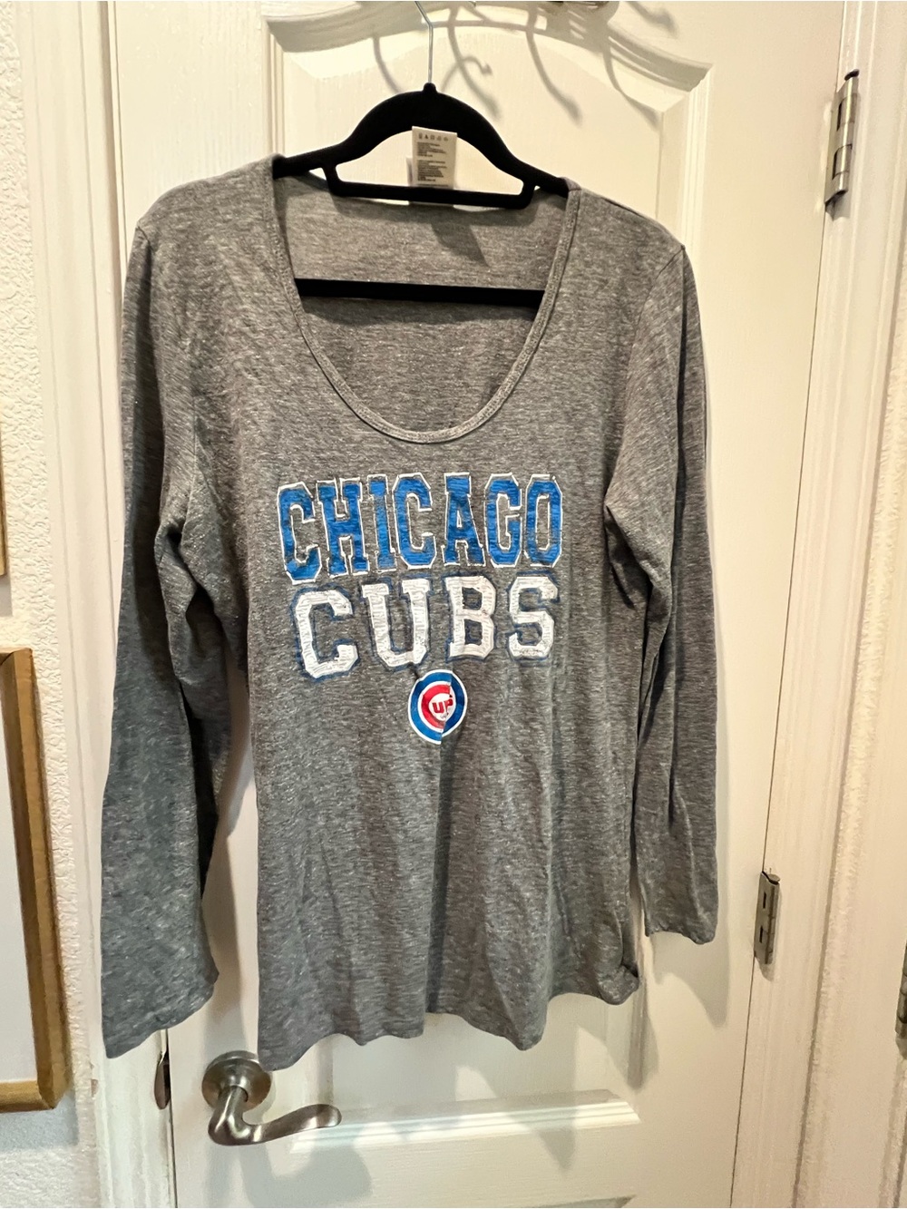 Campus Lifestyle Chicago Cubs Gray Long Sleeve Shirt XL Officially Licensed MLB